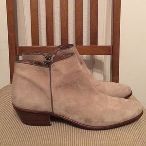 Sam Edelman suede Petty booties. 7.5